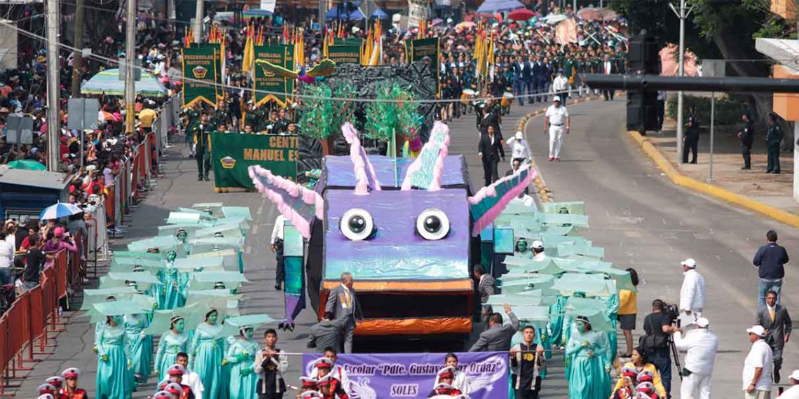 AMLO presidirá el desfile el 5 de Mayo en Puebla