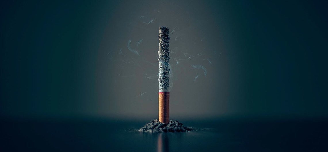 Los efectos perjudiciales de las tabacaleras son enormes y van en aumento. (Foto: Unsplash/Mathew MacQuarrie)