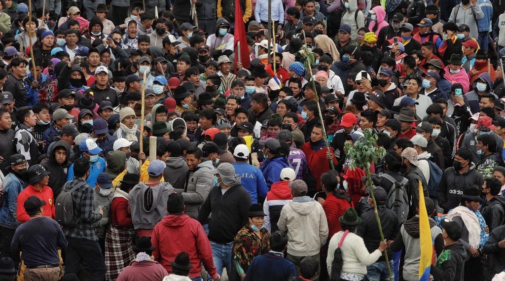 Las manifestaciones indígenas en Ecuador llevan ya dos semanas. (Foto: Cristina Vega Rhor/AFP)