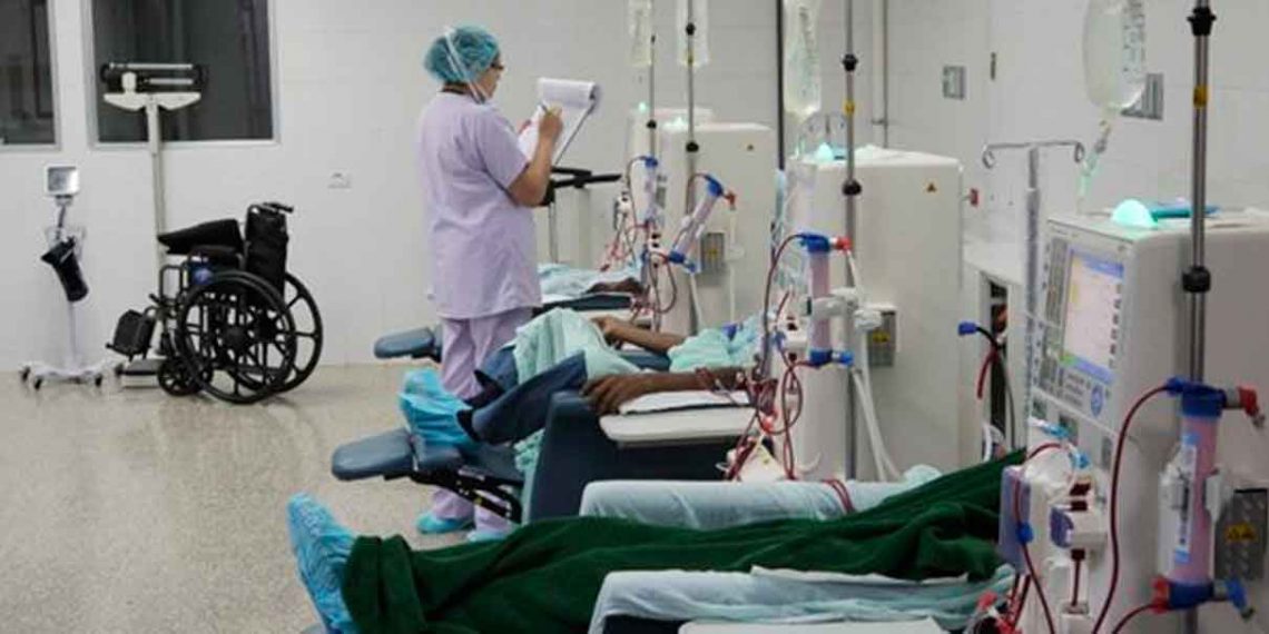 Puebla construirá hospitales para atender hemodiálisis gratuitas