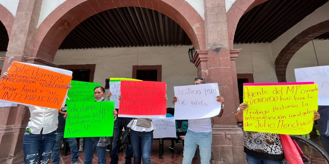 Familiares de dos menores exigen justicia por abuso sexual en Zimapán
