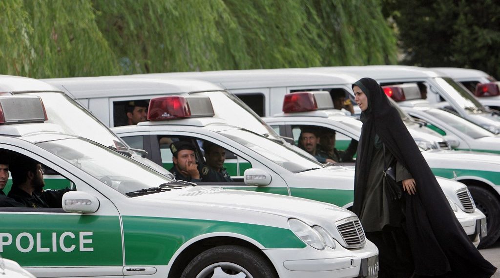 Irán policía moral