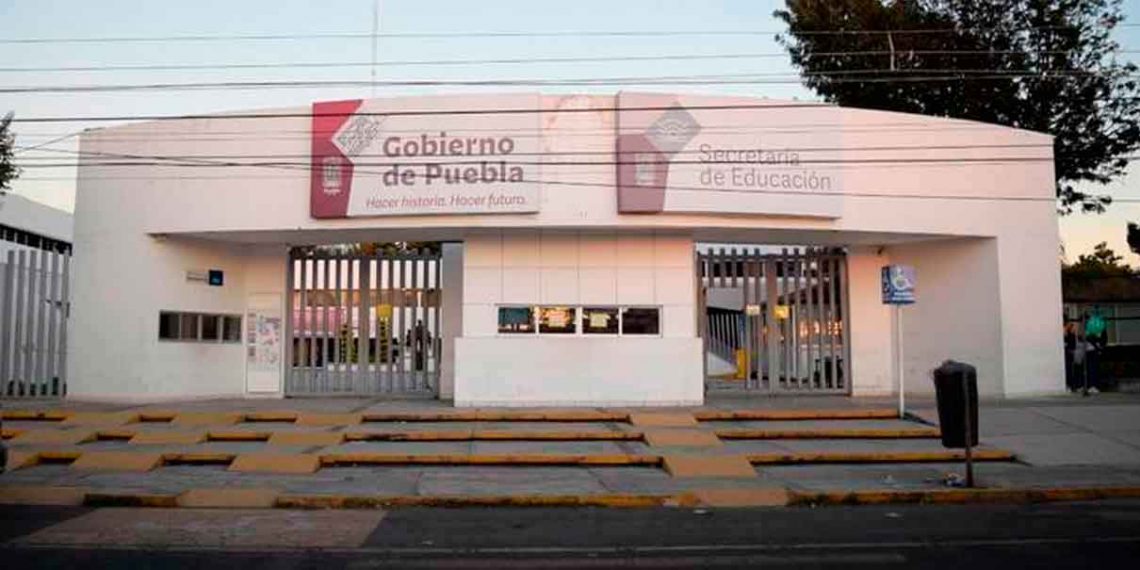 Aplica gobierno de Puebla barrido en todas las áreas de la SEP, ya operan encargados de Despacho