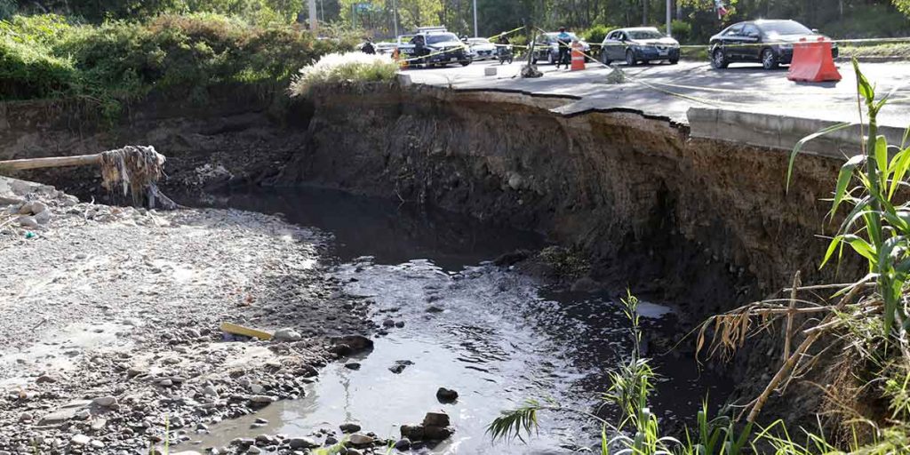 Lluvias y ríos han provocado cinco hundimientos en Puebla capital