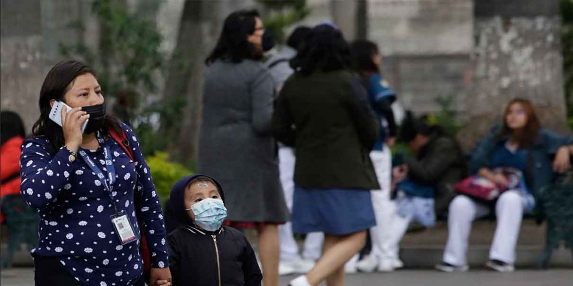 Pese a disminución de contagios, Puebla mantiene el uso de CUBREBOCAS