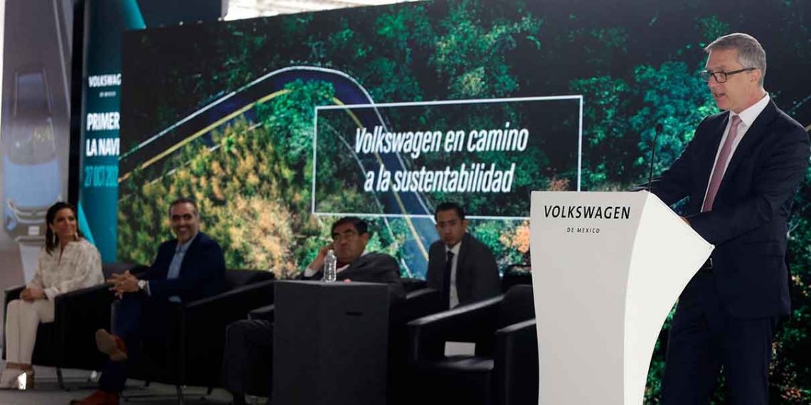 VW inicia en Puebla el camino hacia el ensamble de autos eléctricos