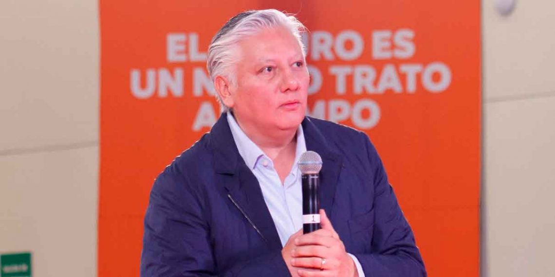 MC pide remover a Fernando Morales, lo acusan de “hacer negociaciones en lo oscurito”