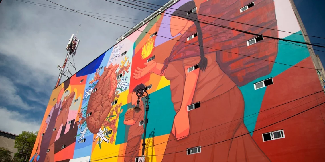 Muros somos: 33 murales con historia