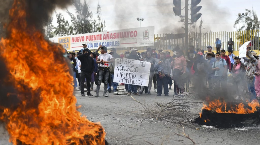 Perú manifestantes