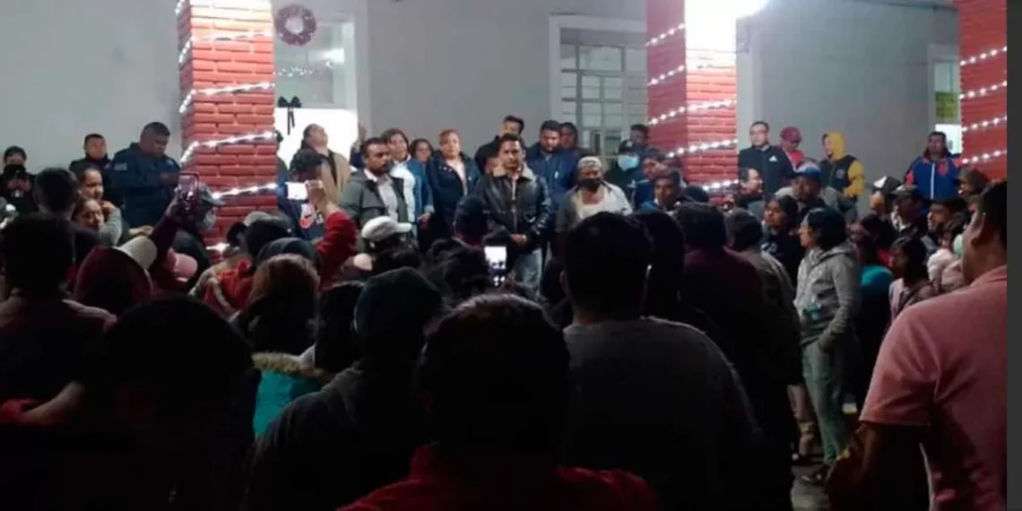 Policía Estatal rescata a alcaldesa y regidores retenidos en Tepeyahualco