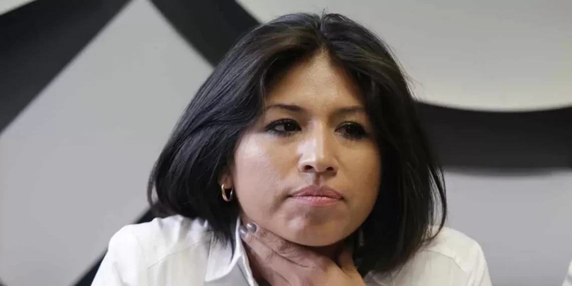El PRD se deslinda de conducta vandálica de su militante Roxana Luna