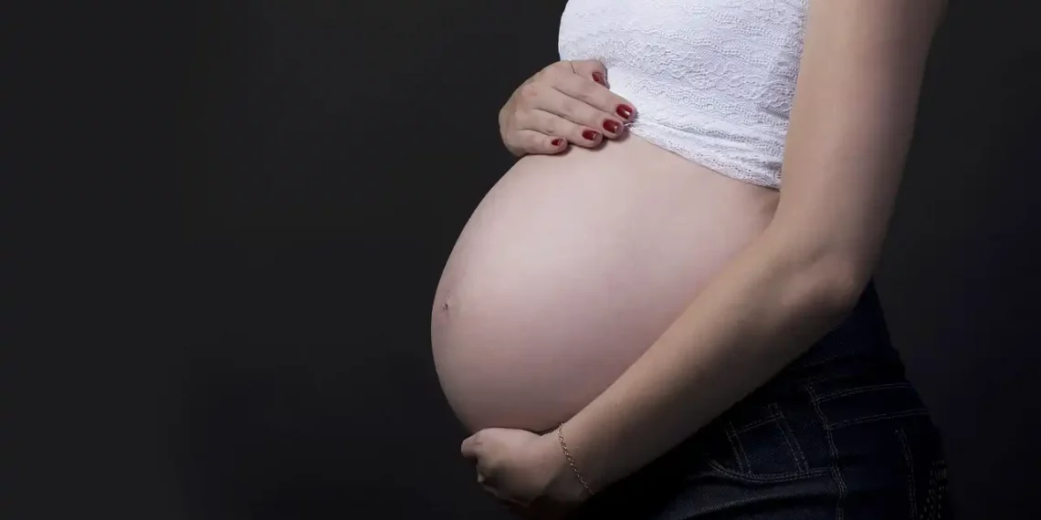 mujer embarazo parto muerte