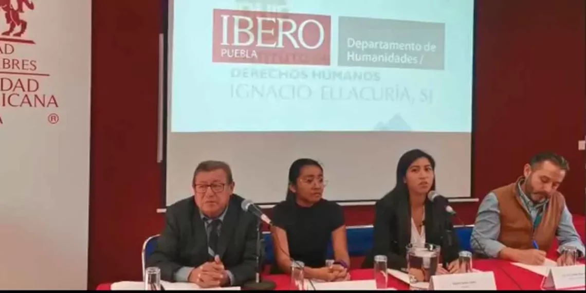 Reportera denuncia al Ayuntamiento de Izúcar de detenerla de manera arbitraria; exige justicia