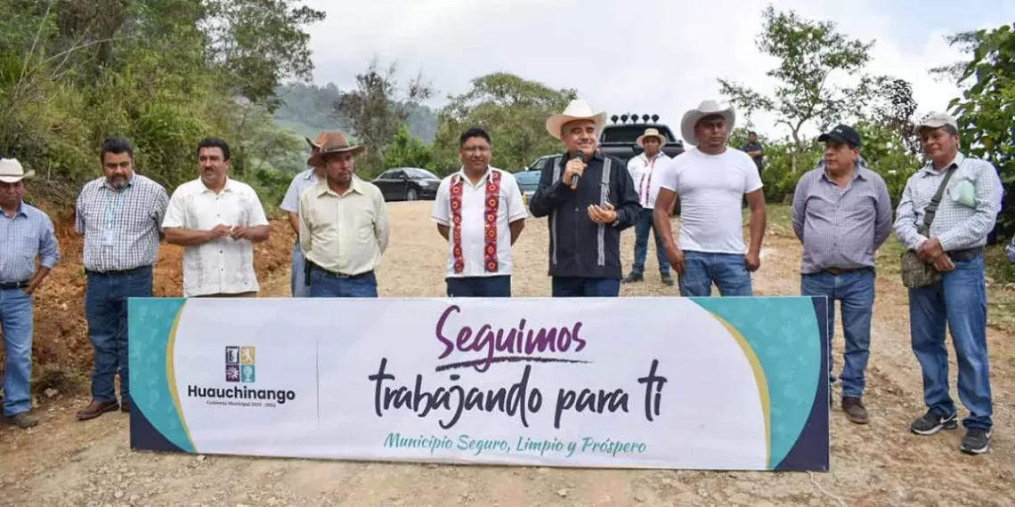 Arranca segunda etapa de construcción del camino artesanal Cuacuila-Xaltepec