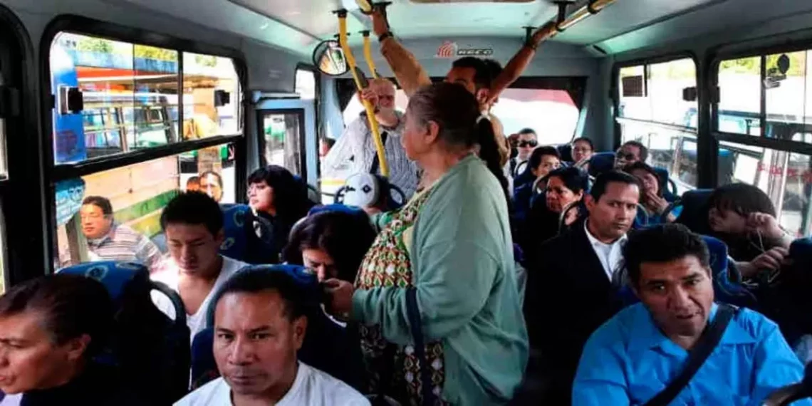 En el transporte público donde más inseguros se sienten los poblanos