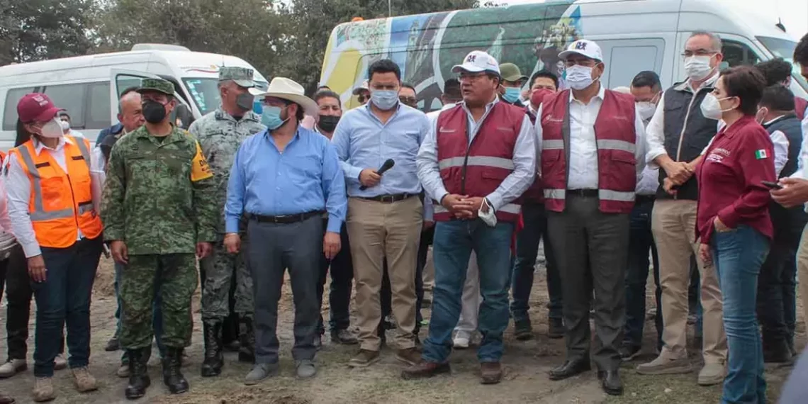 Personal del Cenapred y autoridades llaman a la calma a los habitantes cerca del Popocatépetl