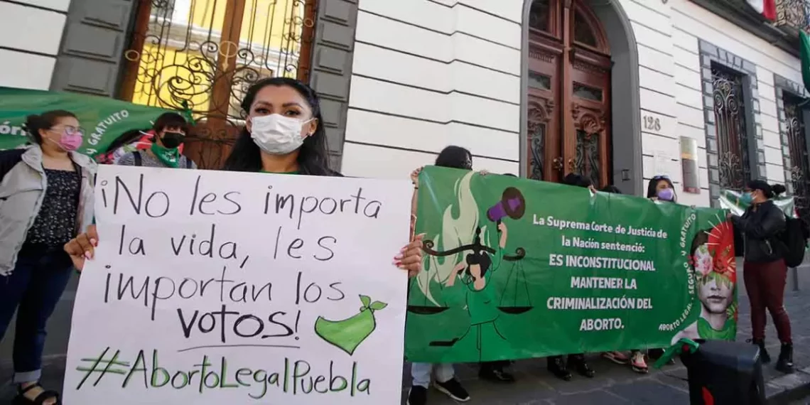 Si Morena no quiere recibir voto de castigo ya se debe aprobar el aborto en Puebla
