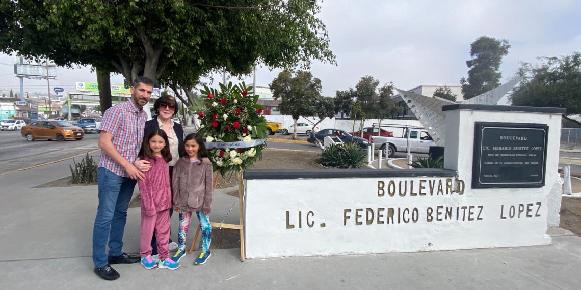 Familiares del Federico Benítez López