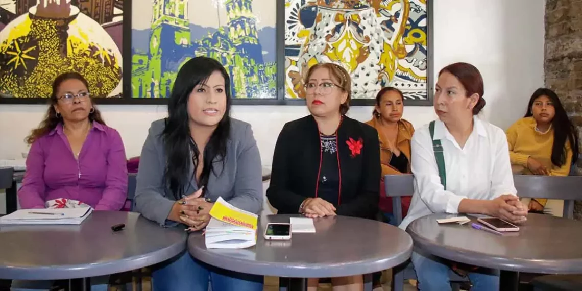 Fiscalía Puebla dejó sin terapias grupales a mujeres víctimas de violencia