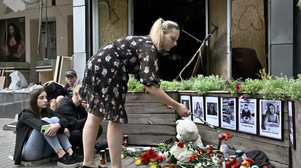 Ucrania bombardeo restaurante