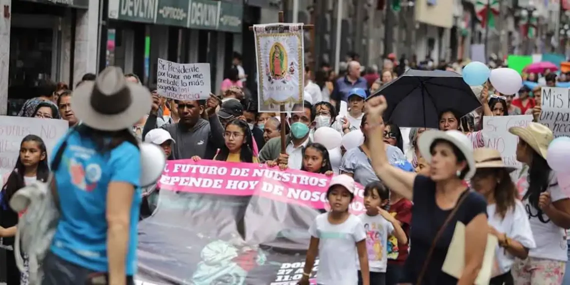 entrega libros de texto puebla