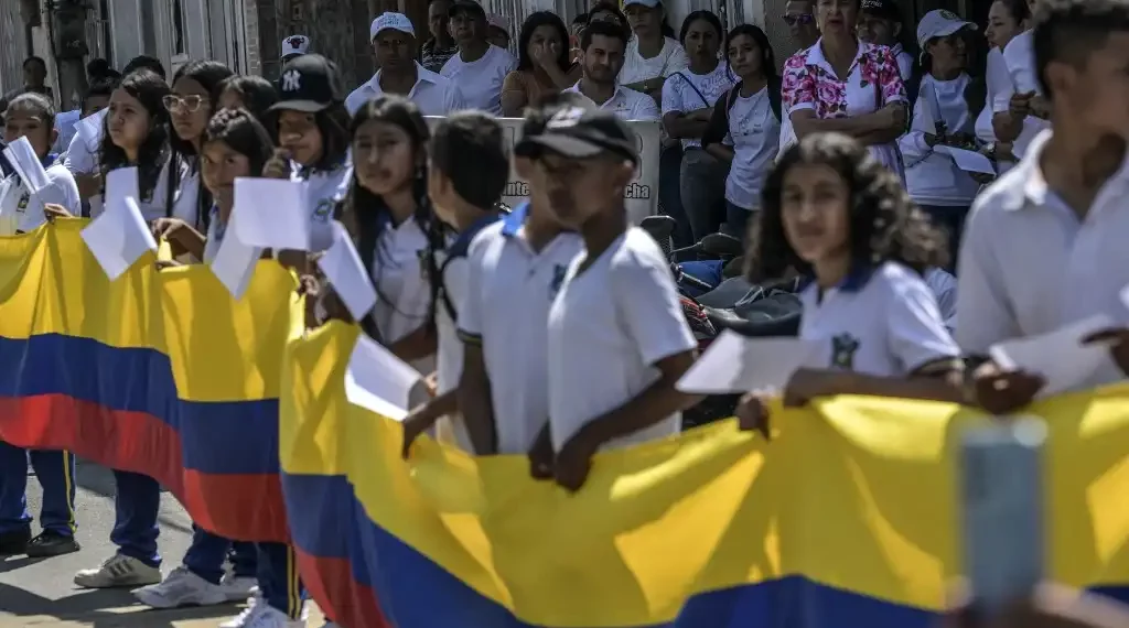 Escuelas balas Colombia