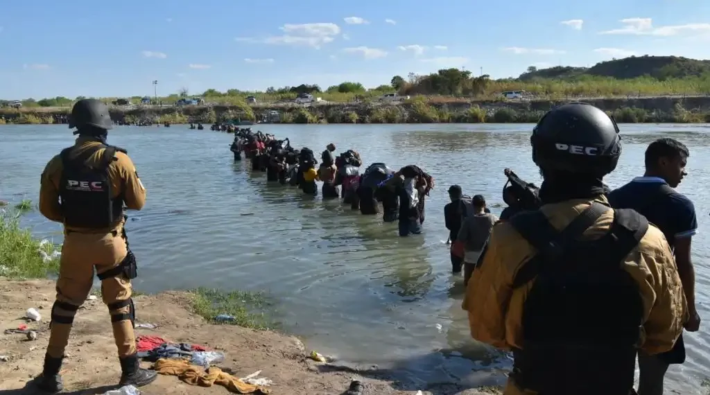 Migrantes en el Río Bravo