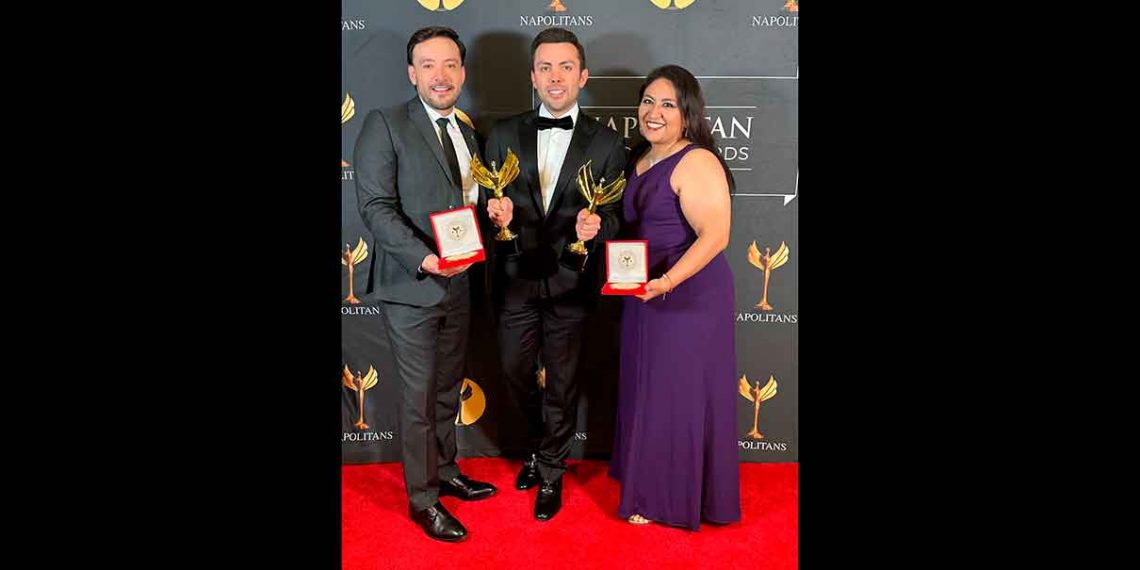 Adan Figueroa gana premio Napolitan Victory Award