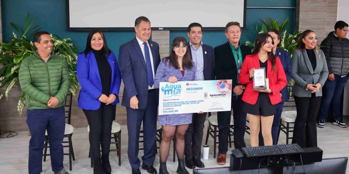 Municipio de Aguascalientes entrega los premios "Agua Mía" 2023