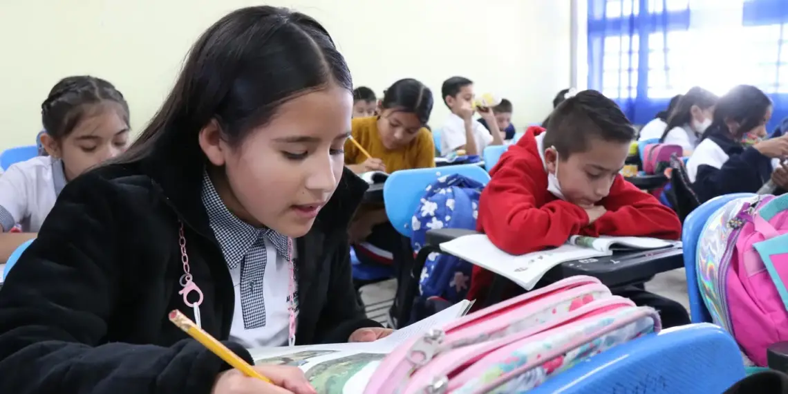 Escuelas de Aguascalientes sí recibirán libros de texto, anuncia el IEA y Gobierno del Estado