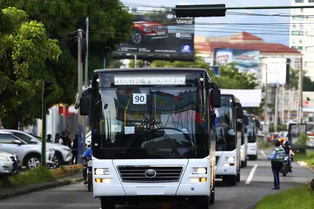 China y Centroamérica autobuses Nicaragua