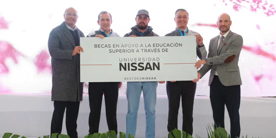 IEA y Nissan forman programa de becas para jóvenes