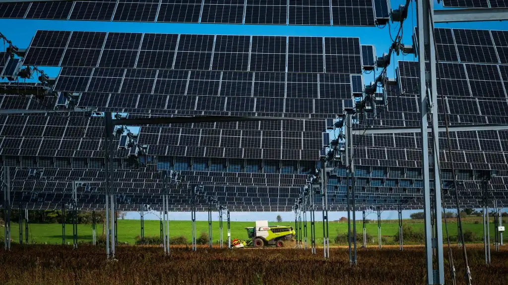 Paneles solares COP28