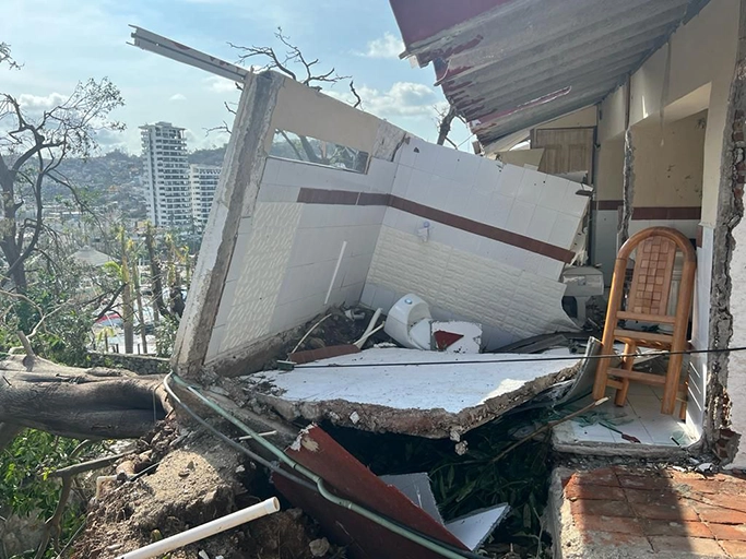 huracán Acapulco