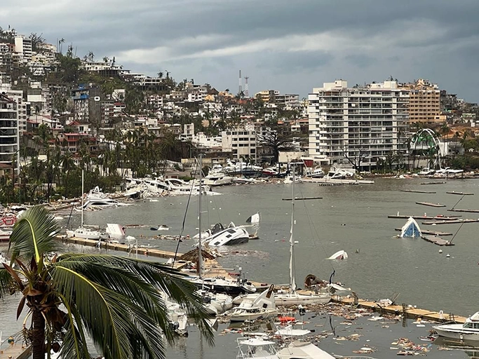 huracán Acapulco