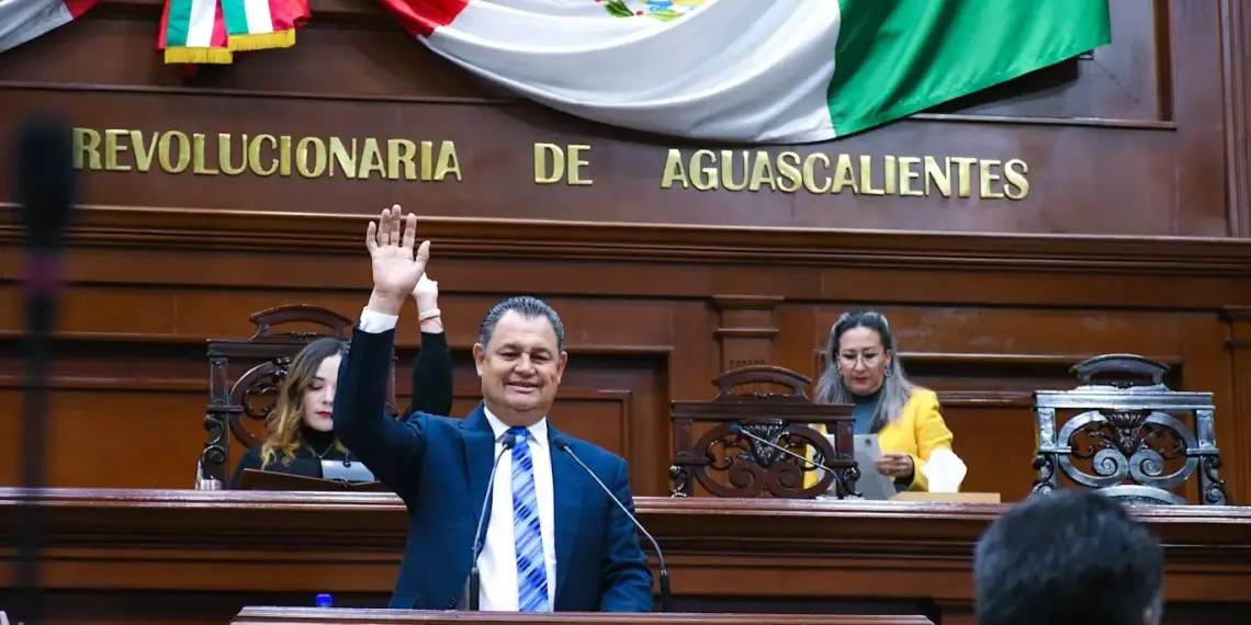 Municipios de Aguascalientes podrán cobrar el alumbrado público; diputados modifican leyes de ingresos