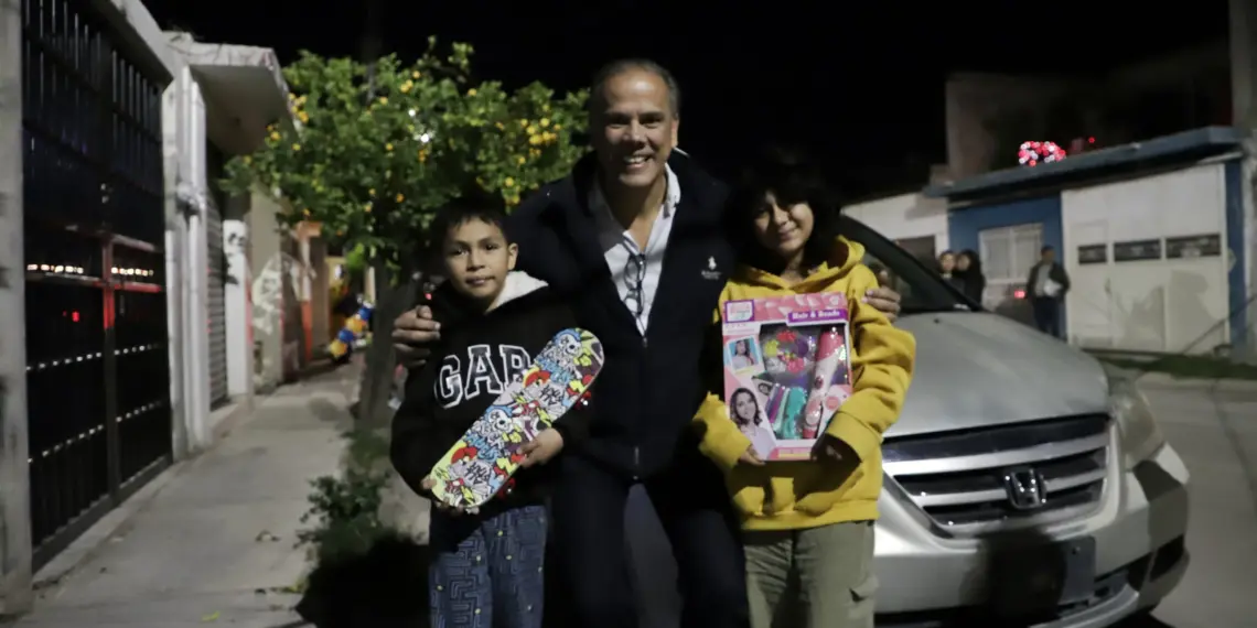 Acercan día de reyes a familias de Jesús María.