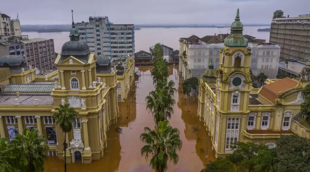 Inundaciones Brasil rescatistas