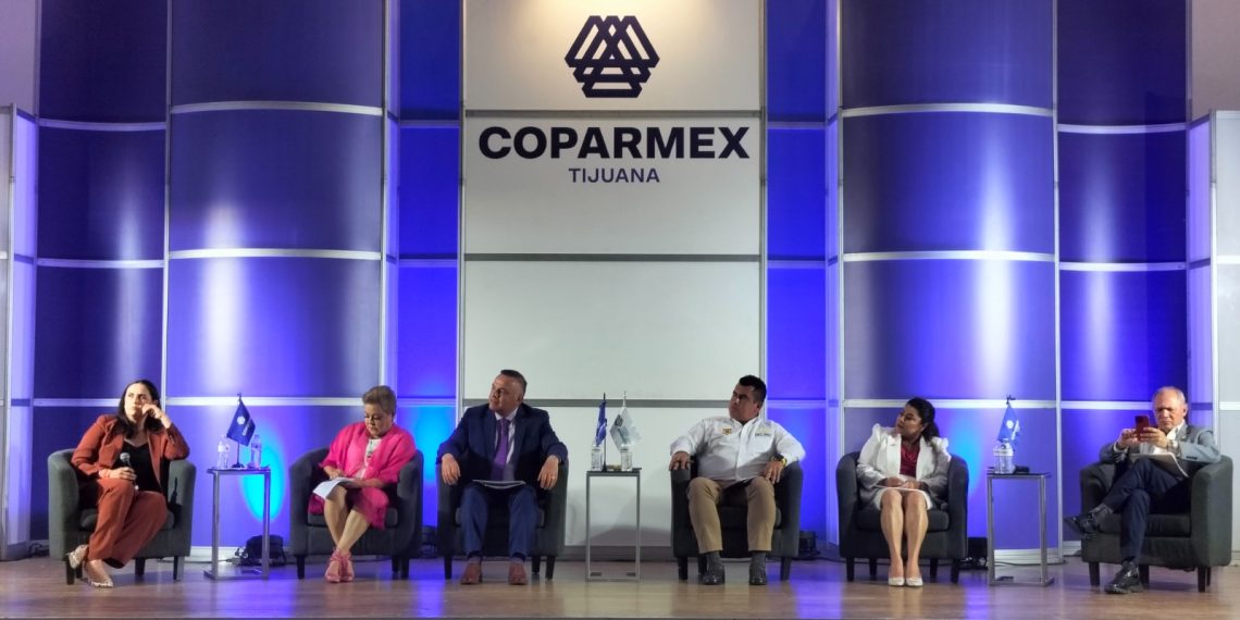 Dialoga sector empresarial con candidatos a alcaldía de Tijuana; aspirante de Morena no asistió