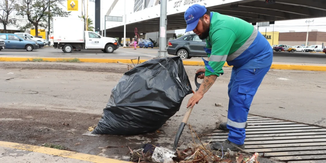 Grasa de carnicerías y basura: principales obstructores de alcantarillados