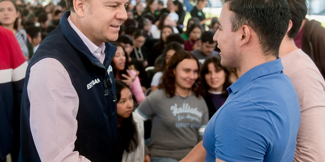 Crecen oportunidades de empleo para profesionistas duranguenses 