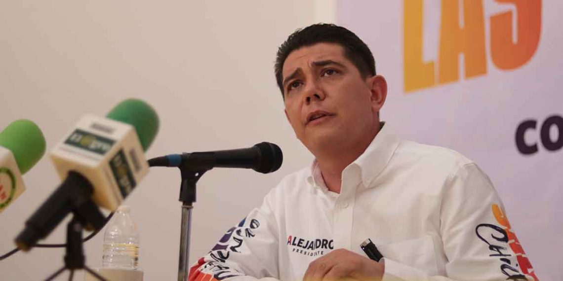 Alejandro Arcos y Ayotzinapa