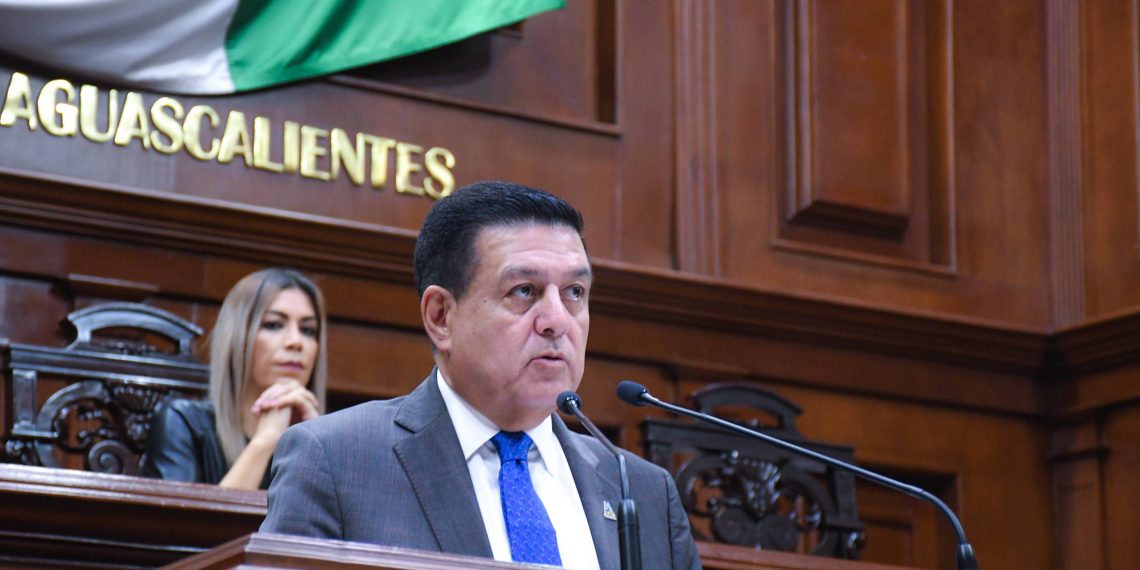 Alfredo Cervantes, Secretario de Finanzas