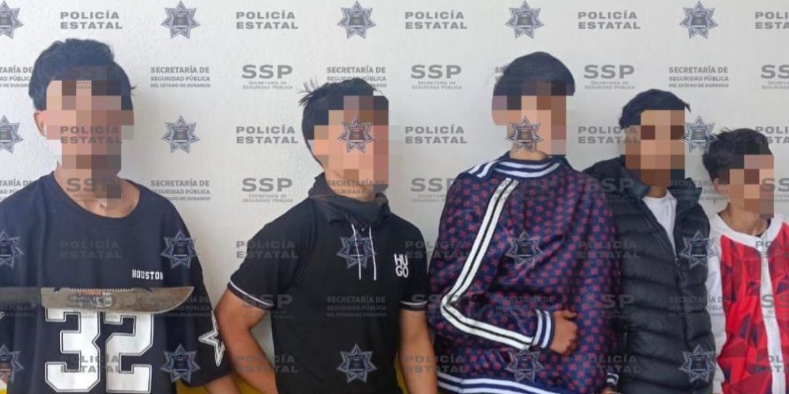 Con machete en mano, detienen a pandilla de adolescentes