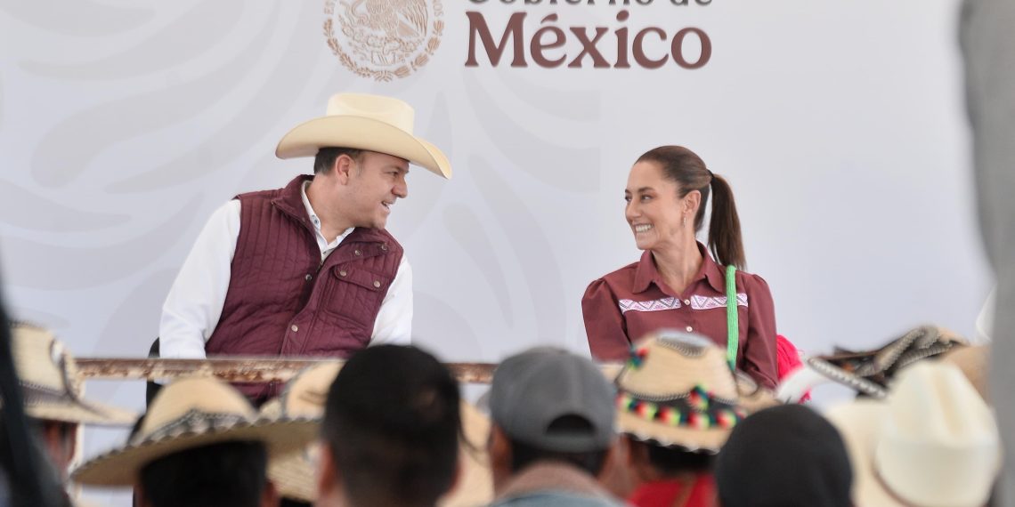 Claudia Sheinbaum promete electricidad para comunidades indígenas en Durango 
