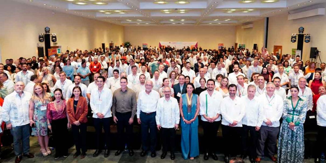 Inauguran la Cumbre Empresarial de Líderes del Comercio, Servicios y Turismo 2024 en la Riviera Nayarit