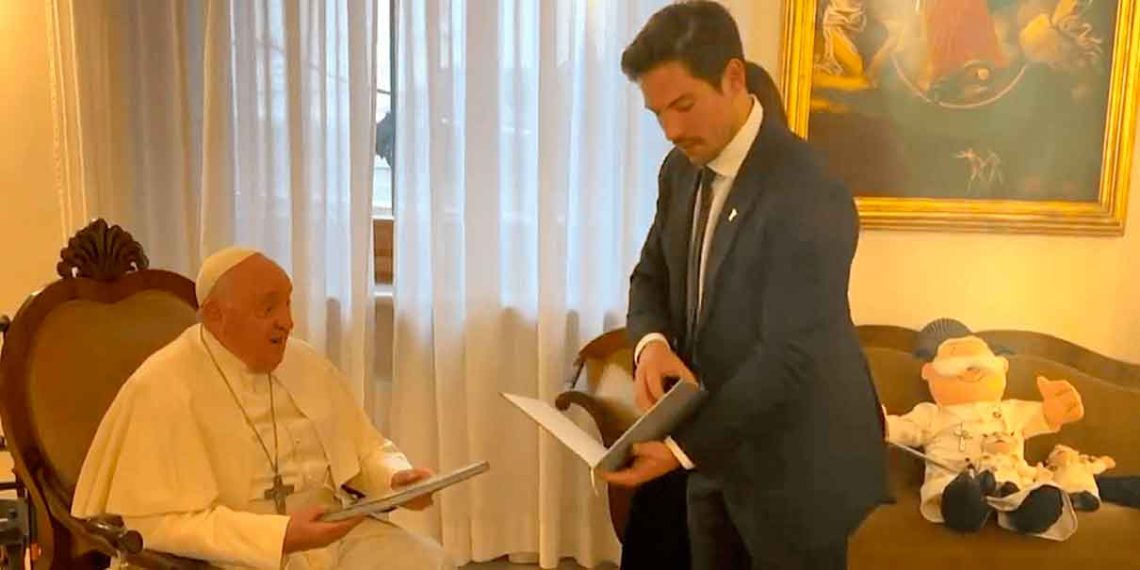 Víctor González Herrera se reúne con el Papa Francisco para impulsar la Paz