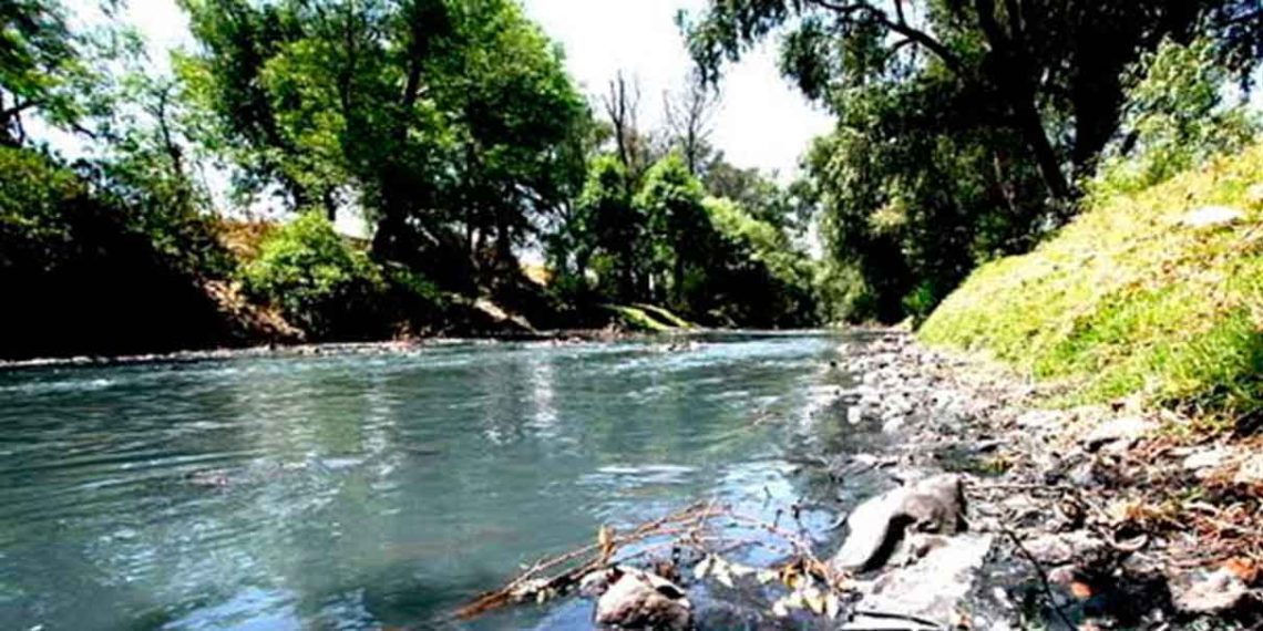 Habrá sanciones a textileros de Puebla y Tlaxcala por dañar al río Atoyac, advirtió Sheinbaum