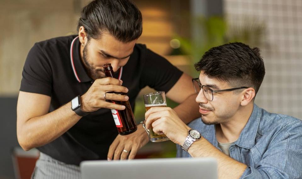 Una cervecita para contrarrestar la artritis