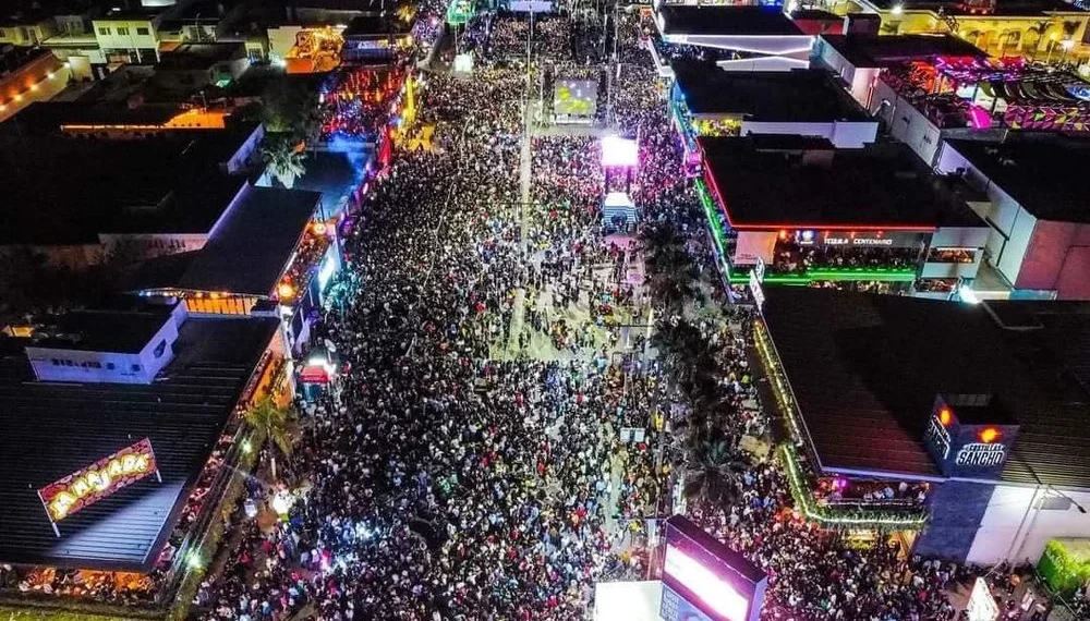 No habrá restricciones para la gente que cobre por hace fila en la FNSM